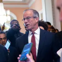 Senate Republicans head to the White House in a show of unity as the shutdown enters its fourth week