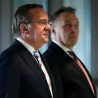 Canada ‘definitely in a rush’ to make a decision on submarine procurement: German defence minister