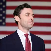 Georgia Democrat Jon Ossoff gambles on shutdown to save health subsidies as reelection bid looms
