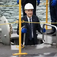 Navy commander says he's 'not looking' to have new sub fleet built in Canada