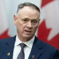 McGuinty has 'every confidence' fall budget will pass through minority Parliament