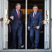 Shutdown stalemate set to drag into sixth week as Trump pushes Republicans to change Senate rules