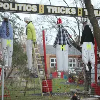 Halloween display depicts municipal politicians hanging from a noose in Manitoba
