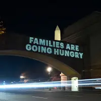 Democrats seize on Trump administration's efforts to fight food stamp payments