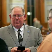 Kansas legislators won't have a special session to join the US redistricting battle