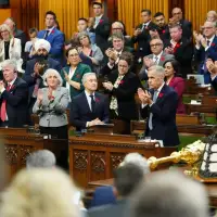 Liberals clear first confidence vote on federal budget