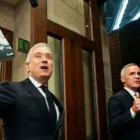 Liberals treating votes on opposition budget amendments as confidence votes