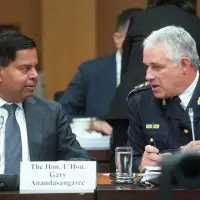 Meeting feds’ ‘ambitious’ RCMP hiring pledge will require ‘imaginative’ ideas, says advisory board chair