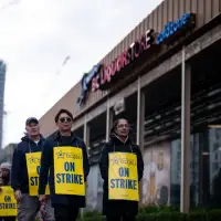 B.C. government workers voting through to Thursday on tentative agreement