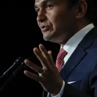 Manitoba premier talks election preparation at NDP convention