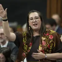 Carney meets with Prairie chiefs outside Assembly of First Nations gathering