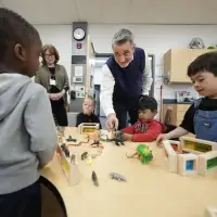 Ontario, feds agree to 1-year child-care extension; average fee to stay $19/day