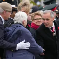 'Everybody's gone': Canadians mark sombre Remembrance Day as number of vets dwindles