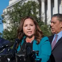 Adelita Grijalva sworn in as the House's newest member, paving the way for an Epstein files vote
