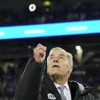 Prime Minister Mark Carney met with cheers and boos at 112th Grey Cup game