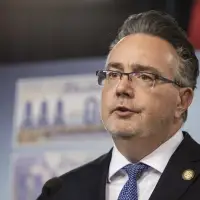 Alberta tables bill to add citizenship mark, health-care numbers to driver's licences