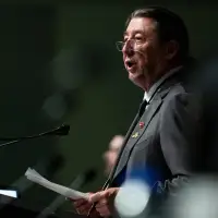 Senators amend legislation to make it easier to pass on First Nations status