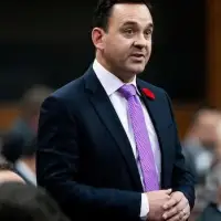 Government 'sneakily' moving to avoid paying veterans over federal error, Conservatives say