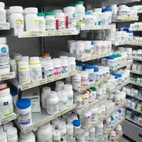 Expert report calls on Ottawa to fund essential medicines, enshrine pharmacare in law