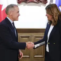 Carney, Smith sign pipeline deal, open door to changing B.C. tanker ban