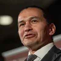 Manitoba premier calls for more public notifications about sex offenders