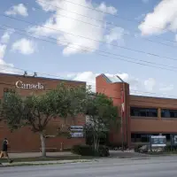 Government sending early retirement info to about 70,000 public servants