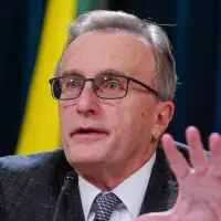 Saskatchewan's finance minister says $1B in extra spending won't affect deficit