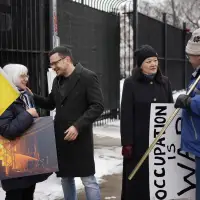 Russian dissidents call on Ottawa to resettle their peers facing deportation in U.S.