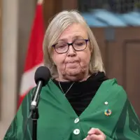 ‘Never say never’: Green Party leader on future support for Liberal government