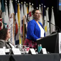 Gull-Masty signals go-slow approach to changing First Nations status eligibility