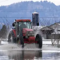 Flooding severs B.C.'s Lower Mainland from Interior, as cross-border flows rival 2021