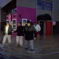 CP News Alert: 165 farms under flood evacuation order, alert in B.C.'s Fraser Valley
