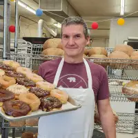 'Bite me': Alberta baker challenges premier's office over boycott tied to recall