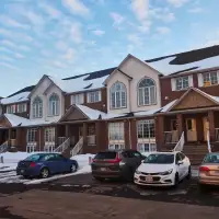 Canada Weighs Opening Its Housing Market to More Foreign Capital