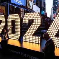 About one-third of Canadians optimistic about the new year: survey