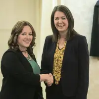 Alberta Environment Minister Rebecca Schulz quits cabinet, to leave soon as MLA