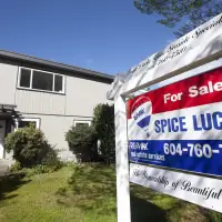 B.C. home grant threshold falls for first time since 2020, as Vancouver values drop