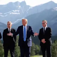 Canada, allies should decry Trump flouting international law at Paris summit, experts say