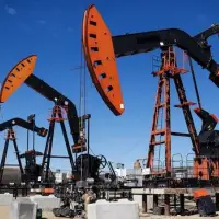 Canadian energy stocks tumble after U.S. incursion in Venezuela