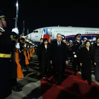 Prime Minister Mark Carney seeks to reset Canada-China relationship in Beijing