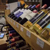 Business groups urge Alberta to scrap new wine levy