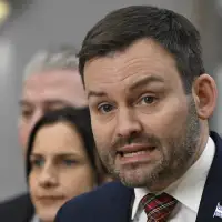 PQ leader says it's time to relaunch debate on sovereignty after Legault resignation