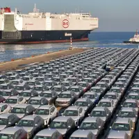 Doug Ford says he only received a few hours notice from Ottawa on China EV deal