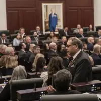 Alberta Opposition NDP calls on Smith to reconvene legislature over hospital crisis