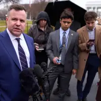 Trump housing finance chief OKs more mortgage spending and adds risk for government-backed lenders