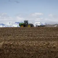 Agriculture and Agri-Food Canada announces closure of research operations, job cuts