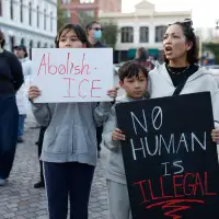 Videos of deadly Minneapolis shooting contradict government statements