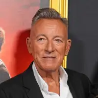 Bruce Springsteen sings out against Trump in 'Streets of Minneapolis'