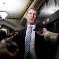 Ottawa remains open to deal with Meta to restore news to Facebook, Instagram