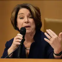 Democratic Sen. Klobuchar says she's running for Minnesota governor after Gov. Walz dropped out